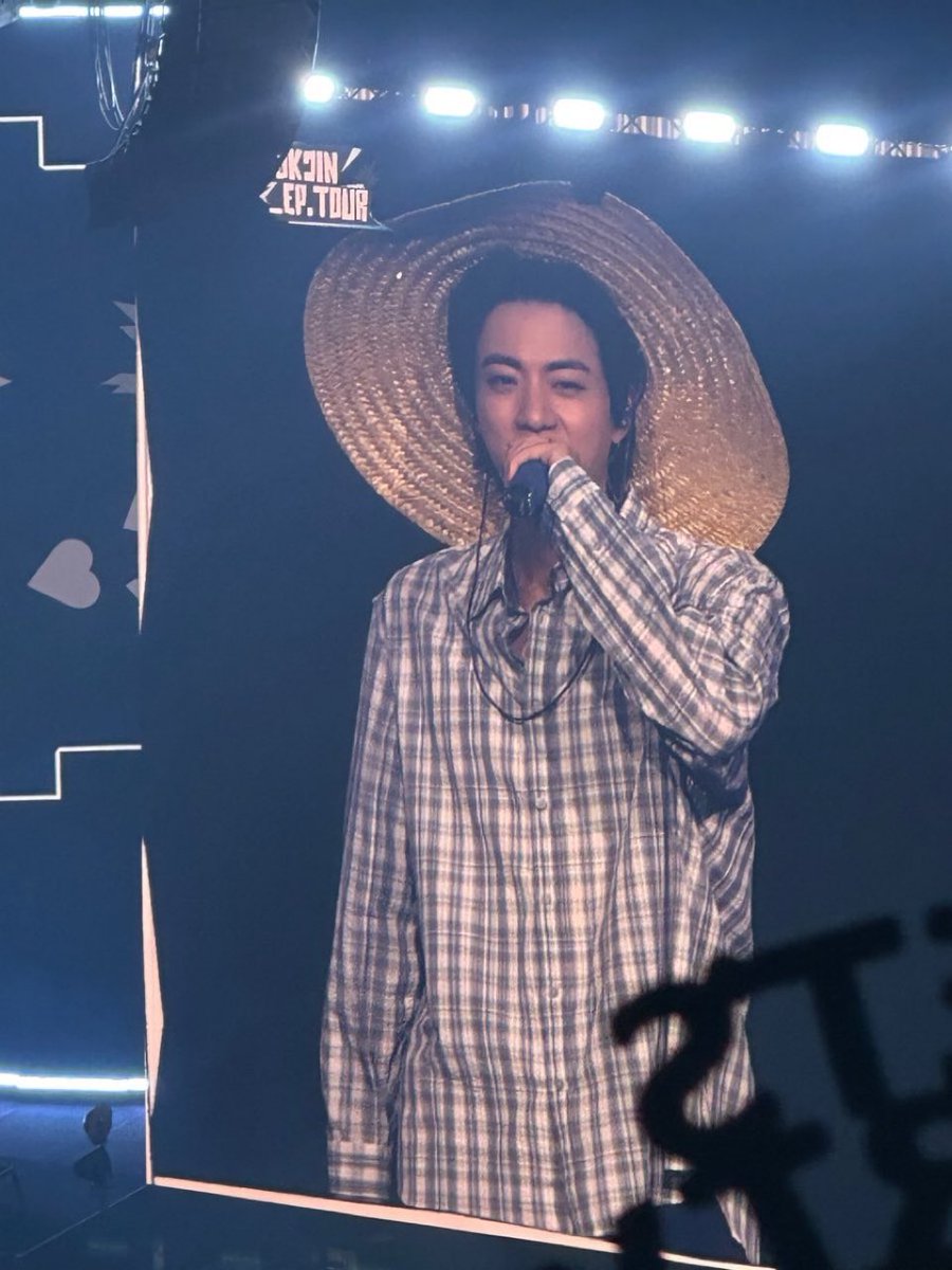 ชุดเต้นน้องทูน่าวันนี้ ชุดชาวนาชาวสวน เอ็นดูอะหาทำมากกกกกก