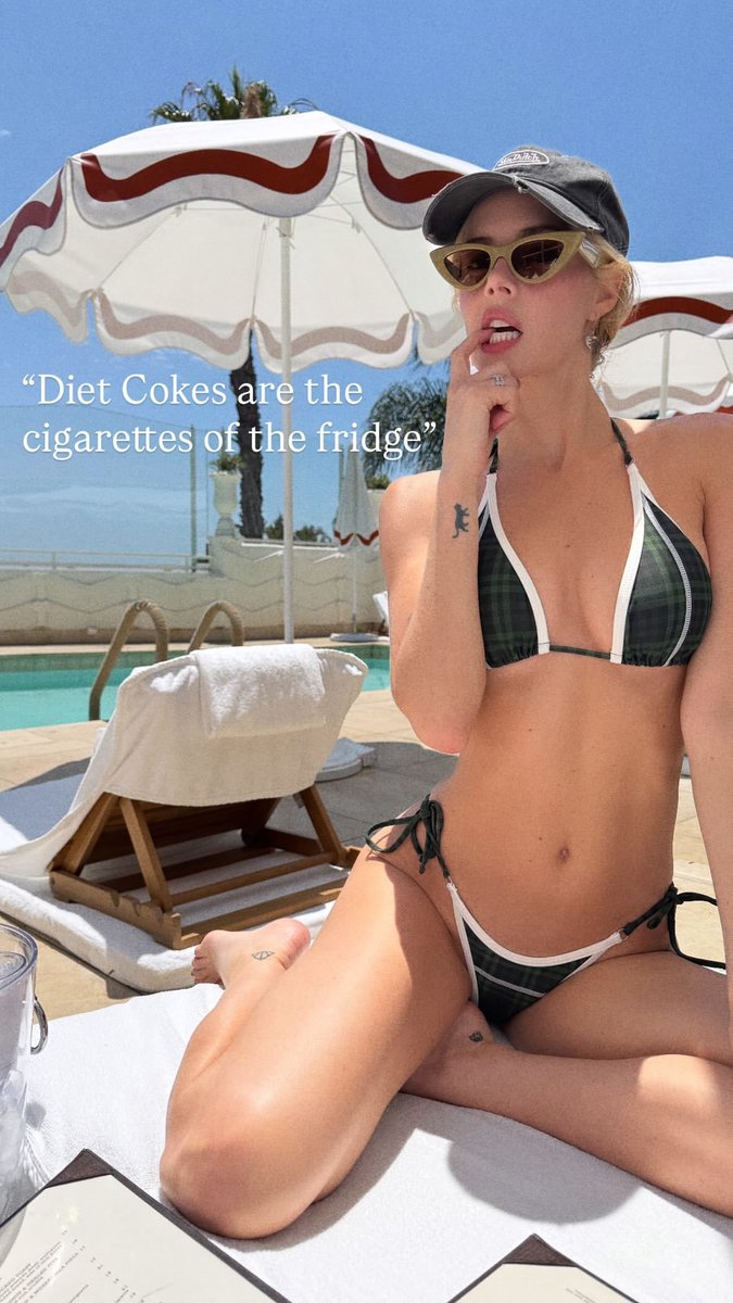 trustmysauce's tweet image. Samara Weaving looking beautiful in new bikini photos.
