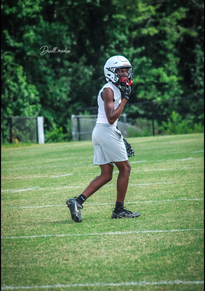 JeremiahDB24's tweet image. Some 7on7 clips
Summer almost over
CO’27 Cornerback @CoachJasonTone @Coach_Ford05