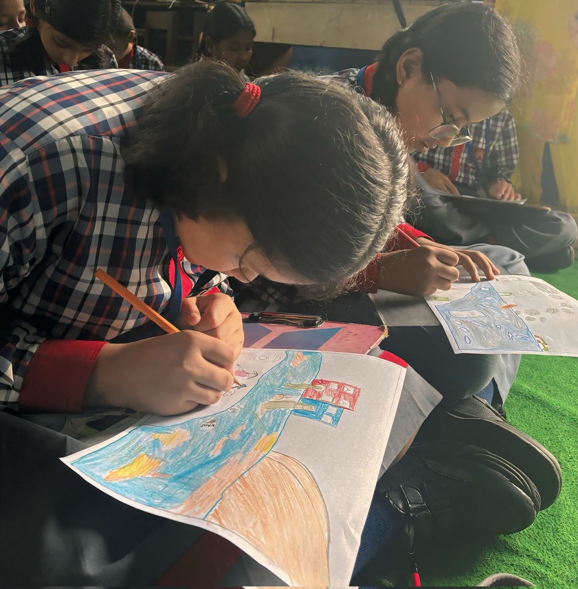 kvaug1947's tweet image. 🌊 Painting Competition on #GangaSwachhata 🌊
Organized by NBT, our students showcased creativity to spread the message of a clean & green Ganga.
The event ended with a heartfelt pledge to save River Ganga.
Let’s protect our lifeline! 💧
@nbt_india
@EduMinOfIndia
@KVS_HQ @ro_kvs