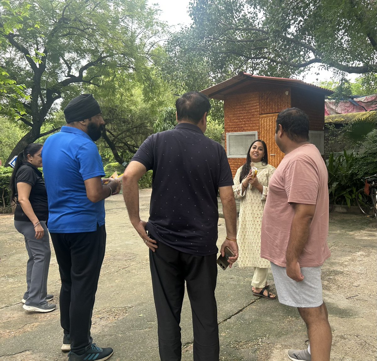 Eeshna_Gupta's tweet image. Spoke to residents this morning and the sentiment is clear: we&apos;re standing strong against the proposed private hospital!

📍Asaf Ali Park, GK-1