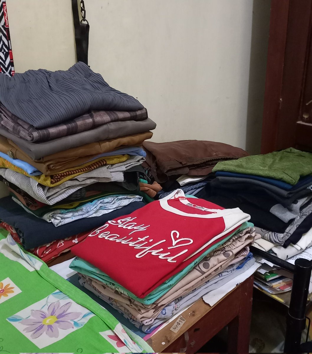 Lumayan lah (-bajuku yg udah masuk lemari). Anggap aja latihan sebelum jadi babu di negeri orang 😘😂