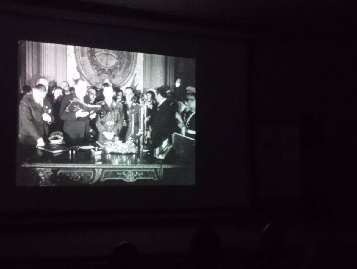 🎥🛩️Proyectamos Ensenada 55, un preestreno en el ciclo Cine por la Identidad, acompañado por el <a href="/bancoprovincia/">Banco Provincia</a> 
El director del film, Hugo Crexell, y el montajista, Emiliano Serra,conversaron con el público en Casa por la Identidad