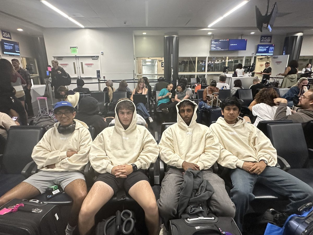 gautam1337's tweet image. back to home @base. mission complete. 🛫🟦

@baseapp