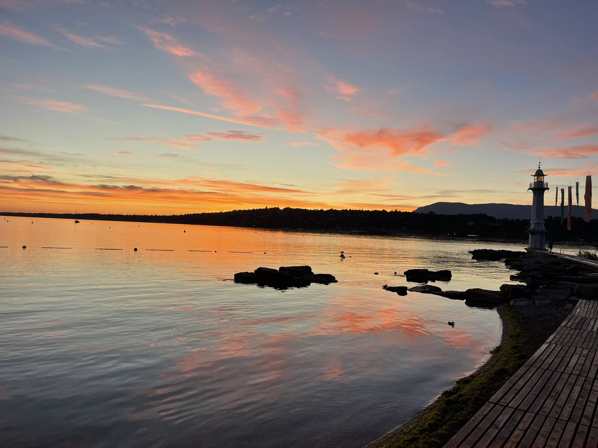 SimonManleyFCDO's tweet image. Geneva, you are spoiling us
A final sunrise concert 🎶
Such happy memories of this place
We will be back