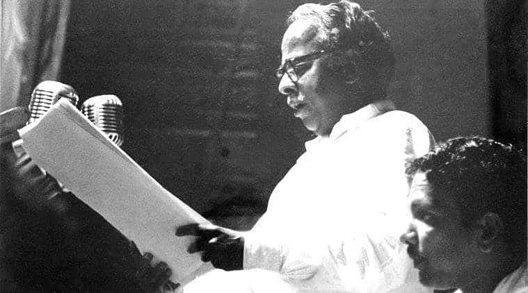 Udhay (@udhaystalin) on Twitter photo 'மெட்ராஸ் மாகாணம்' என்றிருந்த நம்முடைய மாநிலத்திற்கு பேரறிஞர் அண்ணா அவர்களின் தலைமையிலான தி.மு.கழக அரசு 'தமிழ்நாடு' என்று பெயர்ச்சூட்டிய வரலாற்றுச் சிறப்புமிக்க பொன்னாள் இன்று!
ஒட்டுமொத்த தமிழர்களின் நீண்ட நாள் கோரிக்கையை - 1967இல் முதன்முதலில் ஆட்சிக்கு வந்த கழக அரசு 'மெட்ராஸ் மாகாணம்' என்றிருந்த நம்முடைய மாநிலத்திற்கு பேரறிஞர் அண்ணா அவர்களின் தலைமையிலான தி.மு.கழக அரசு 'தமிழ்நாடு' என்று பெயர்ச்சூட்டிய வரலாற்றுச் சிறப்புமிக்க பொன்னாள் இன்று!
ஒட்டுமொத்த தமிழர்களின் நீண்ட நாள் கோரிக்கையை - 1967இல் முதன்முதலில் ஆட்சிக்கு வந்த கழக அரசு