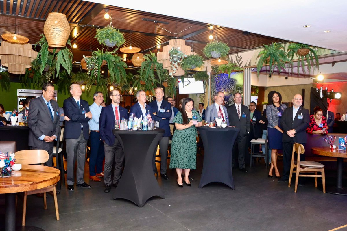 AmCham Guatemala (@amchamgt) on Twitter photo 🇺🇸🤝🇬🇹 En el marco de la independencia de los Estados Unidos, celebramos la sólida relación entre ambas naciones que, sobre los pilares de confianza, cooperación, e inversión y los valores compartidos de libertad, democracias y desarrollo que promueve la prosperidad de todos. 🇺🇸🤝🇬🇹 En el marco de la independencia de los Estados Unidos, celebramos la sólida relación entre ambas naciones que, sobre los pilares de confianza, cooperación, e inversión y los valores compartidos de libertad, democracias y desarrollo que promueve la prosperidad de todos.