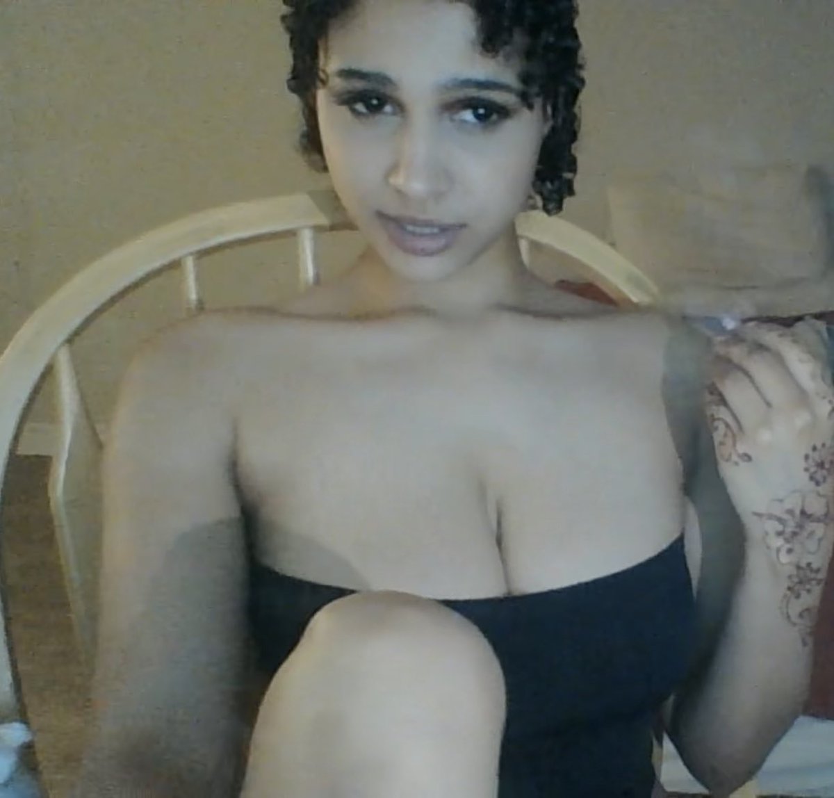 grabbbiana's tweet image. 