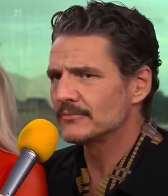 pascaloriann's tweet image. stop reducing him to ‘daddy,’ you pathetic excuse for journalists! their reaction says a lot