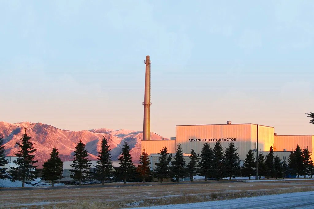 logic_pilot's tweet image. AI is accelerating nuclear energy by streamlining licensing and maintenance. INL, Microsoft, and Constellation lead the way in safer, more efficient nuclear power plant operations.   washingtonexaminer.com/policy/energy-…