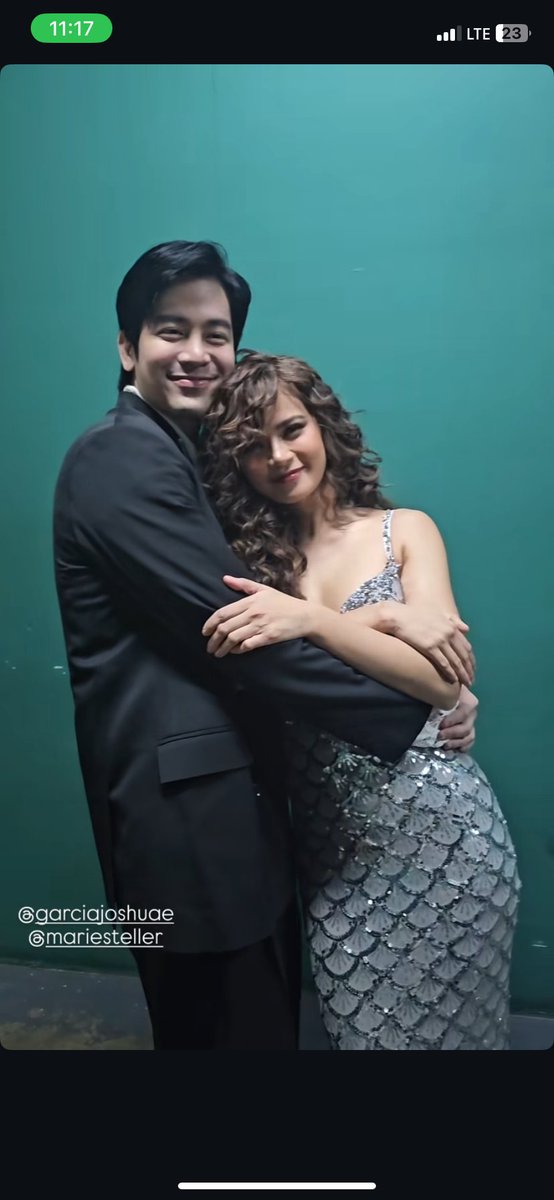 fangirl_ye's tweet photo. Hi @StarCinema @starmagicphils @ABSCBN @StarCreativesTV @direklauren can you see the vision? Charot! Bekenemen Team 1% since 2014.😭 #MariShua #MarisRacal #JoshuaGarcia #IOTBNO #Sunshine https://t.co/Q7UObFwj3M