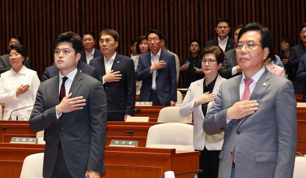 saber_k086's tweet image. PPP convention to elect next party leader will be held on August 22nd - Ahn Cheol-soo running for party leader confirmed