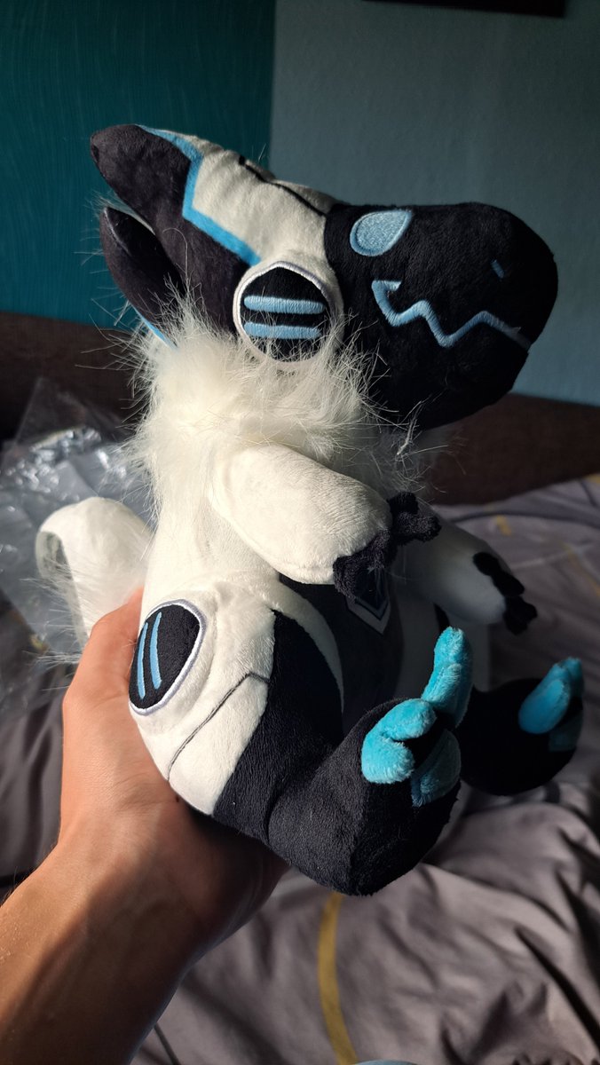 Matboyboi's tweet photo. Got this funny lil primagen recently :P #bossmonsta

I love him so much so glowy at night too! Is perfect https://t.co/3Aypw1QTFR