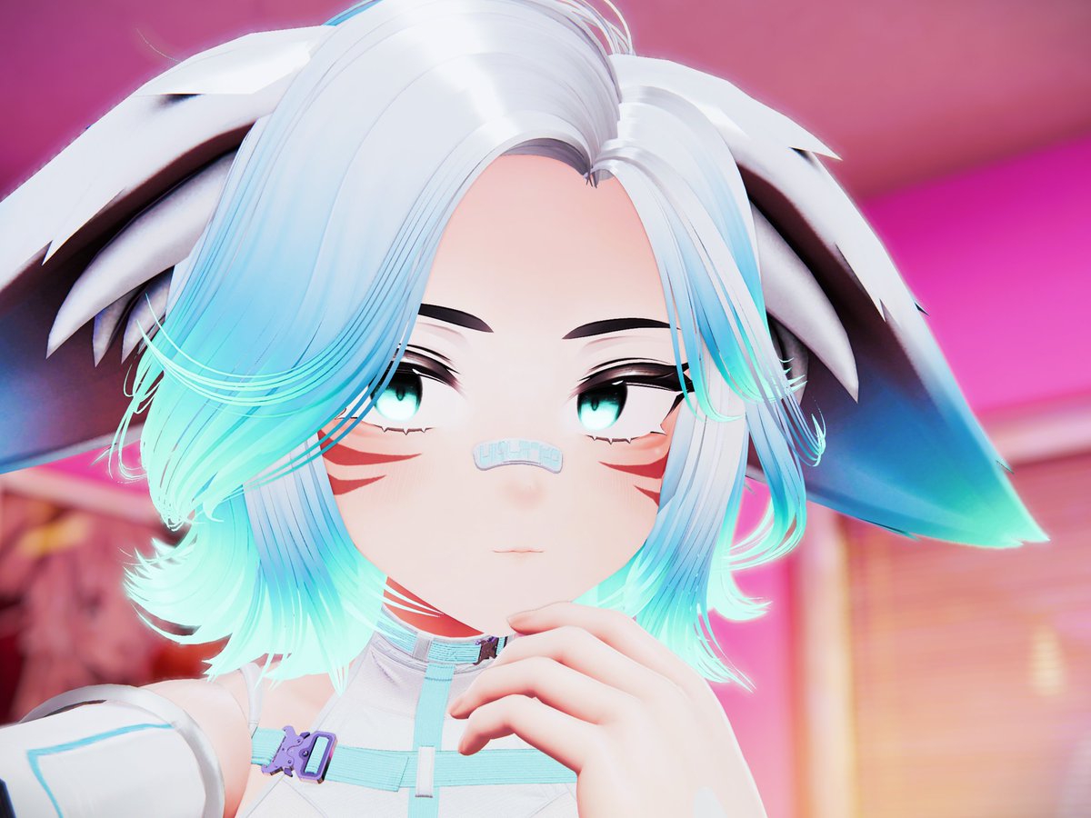 AuroraThePigeon's tweet image. made it to friday!