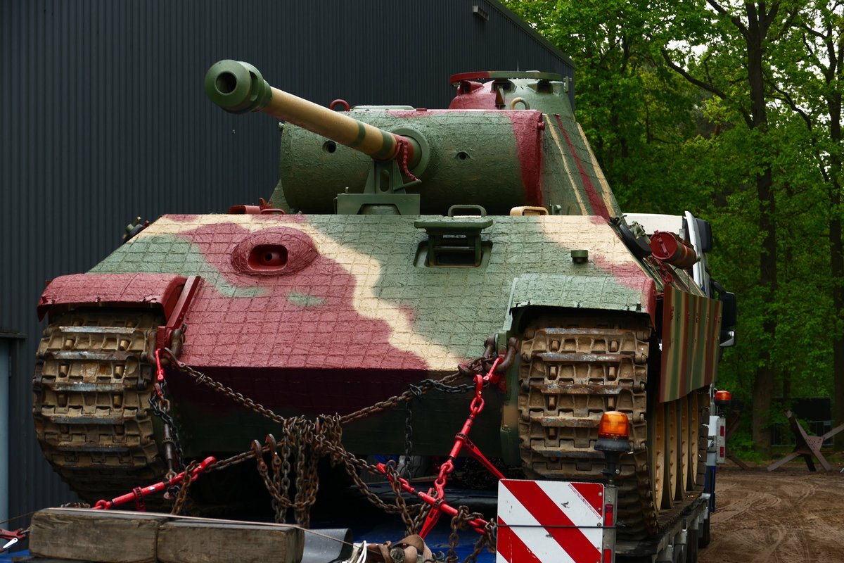 YPasholok's tweet image. Pz.Kpfw.Panther Ausf.A, Militracks-2019
rutube.ru/video/2b35d79d…
#panther
#militracks