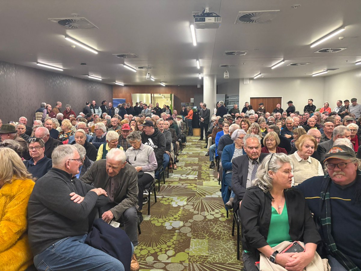 mangonui08's tweet image. Fantastic turnout 500 plus, required two seperate speeches due to overwhelming interest. Thanks Taranaki! You have a champion in me.