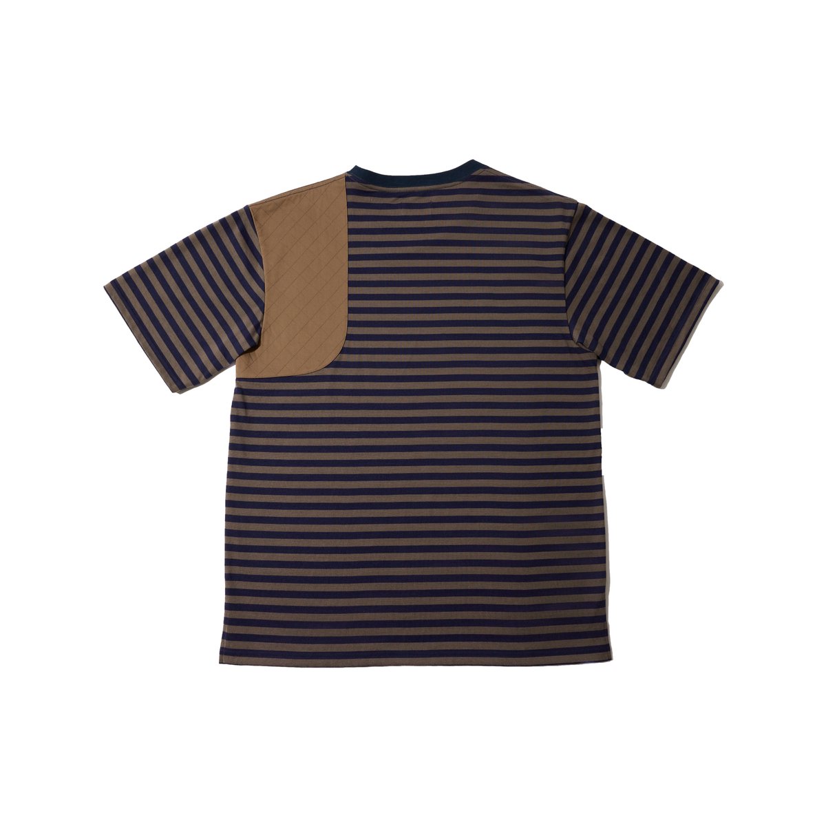 Fender_Official's tweet image. #FISFORFENDER: 大人気定番アイテム!
THE GIGS BORDER TEE からボーダーデザインをご紹介!
「ギグ(ライヴ)するためのTシャツ」名の通り、ストラップの摩擦を軽減するショルダーパッチを施したTシャツ🎸
左利き用のTHE GIGS BORDER TEE LEFTYもご用意しています!
詳細⏩fisforfender.com/jp-ja/products…
