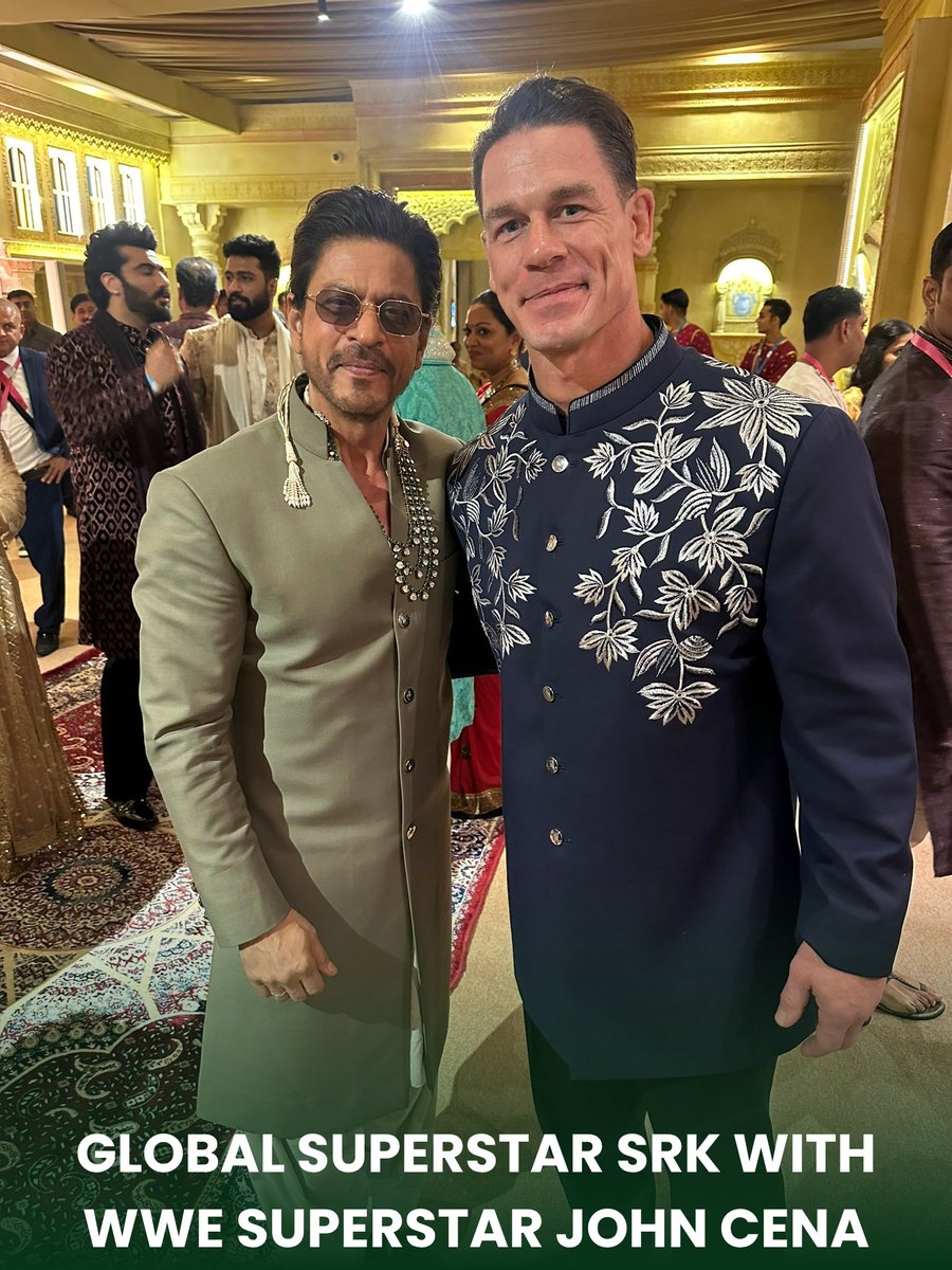 teamsrkfc's tweet photo. In frame: Global Superstar Shah Rukh Khan with WWE Superstar John Cena 😍

#JohnCena #WWE #ShahRukhKhan #SRK #TeamShahRukhKhan https://t.co/2ezUrbEHf6