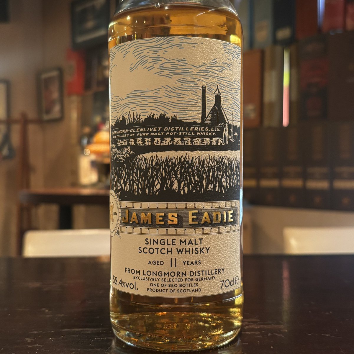 J28kyo's tweet image. 本日こんなの買いました。
#ロングモーン #longmorn
#3杯セット なら3杯で3,000円
#ウイスキー #Whisky
#池袋
11yo / 52.4%