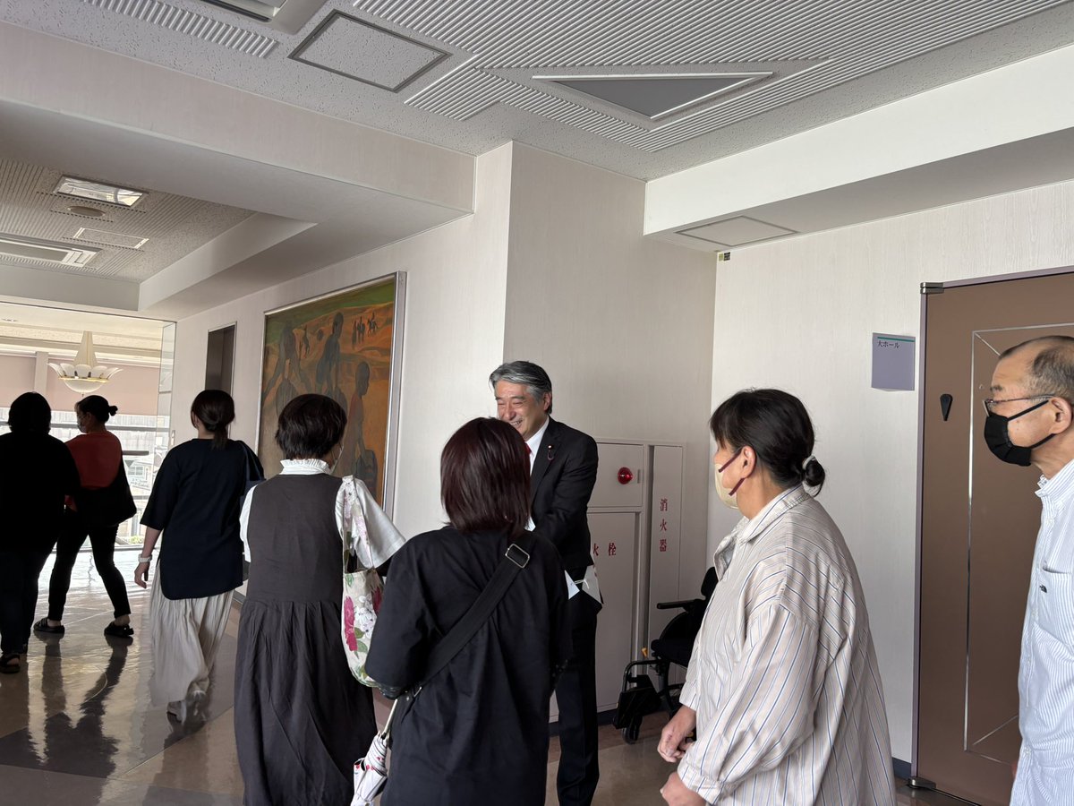 SaveNurse's tweet photo. ◇Day_11 香川県

7月13日（日）

香川県での個人演説会の模様です✨
青年部の皆さんが応援団となり必勝を祈願いたしました。

石田候補も大学の頃は東大応援部だったので、響くものがあったのだと思います🙌
香川県の思いを受け、最後まで闘いましょう！！

#2枚目に石田まさひろ
#参議院議員選挙2025 https://t.co/g87JT9quqf