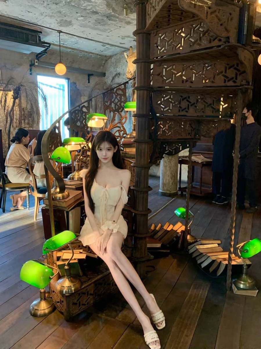 黄推福利内容 - 灵灵全球cos外围经济(全国独家资源)的精彩图片 福利姬灵灵全球cos外围经济(全国独家资源)分享的黄推图片4 - 网红私拍内容