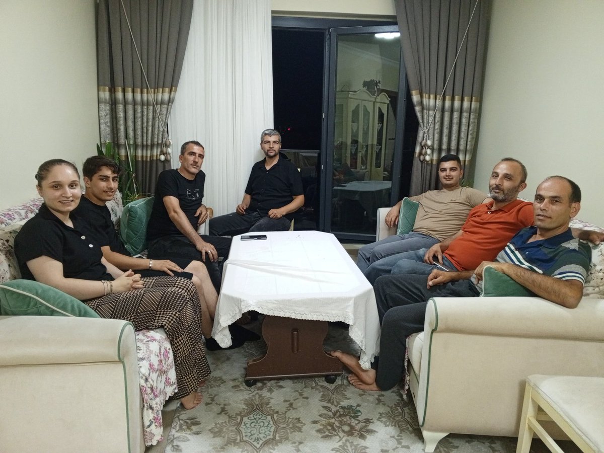 Oruç Reis Mahallesi 1.Bölhe haftalık olağan toplantımızı gerçekleştirdik.Hayırlara vesile olsun. <a href="/RTErdogan/">Recep Tayyip Erdoğan</a> <a href="/mt_goksu/">Mehmet Tevfik Göksu</a> <a href="/EmrullahErkus/">Emrullah ERKUŞ</a> <a href="/oktayilmaz18/">OKTAY YILMAZ</a> <a href="/vedatdestek/">Vedat Destek</a> <a href="/murattemur51/">Murat Temur</a> <a href="/HarunAsartepe/">harun asartepe</a> <a href="/ilyasduras/">İlyas Duras</a> <a href="/KENANYASAR57/">Kenan YAŞAR 🇹🇷</a>