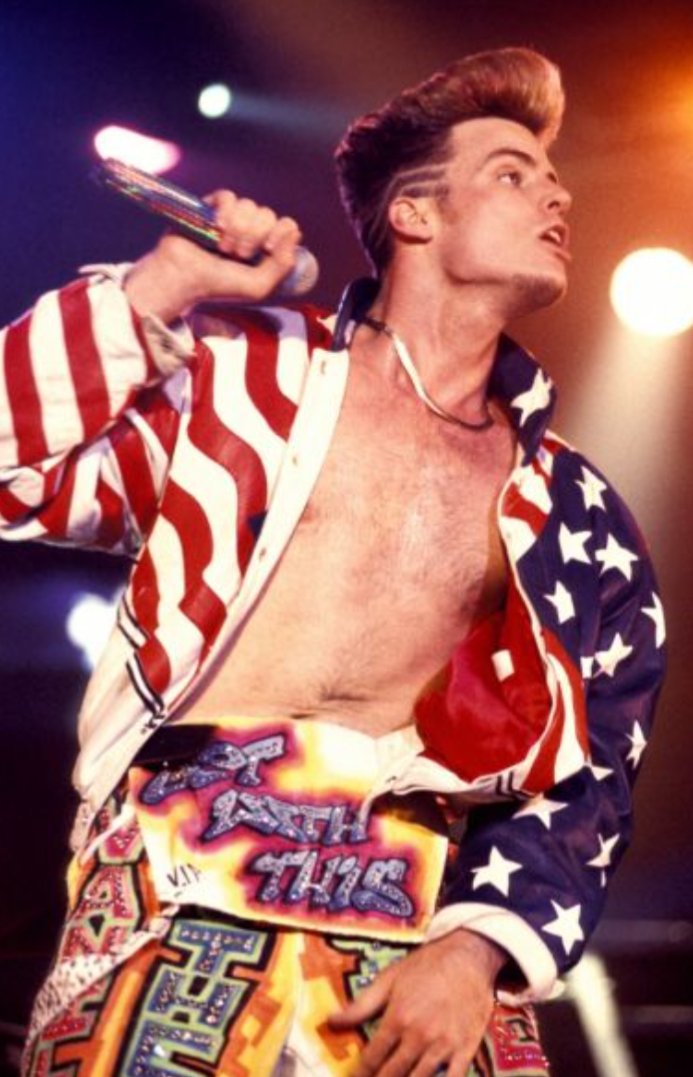 FiverMacGyver's tweet image. To the extreme, I rock a mic like a vandal
Light up a stage and wax a chump like a candle
Dance, go rush to the speaker that booms
I'm killing your brain like a poisonous mushroom