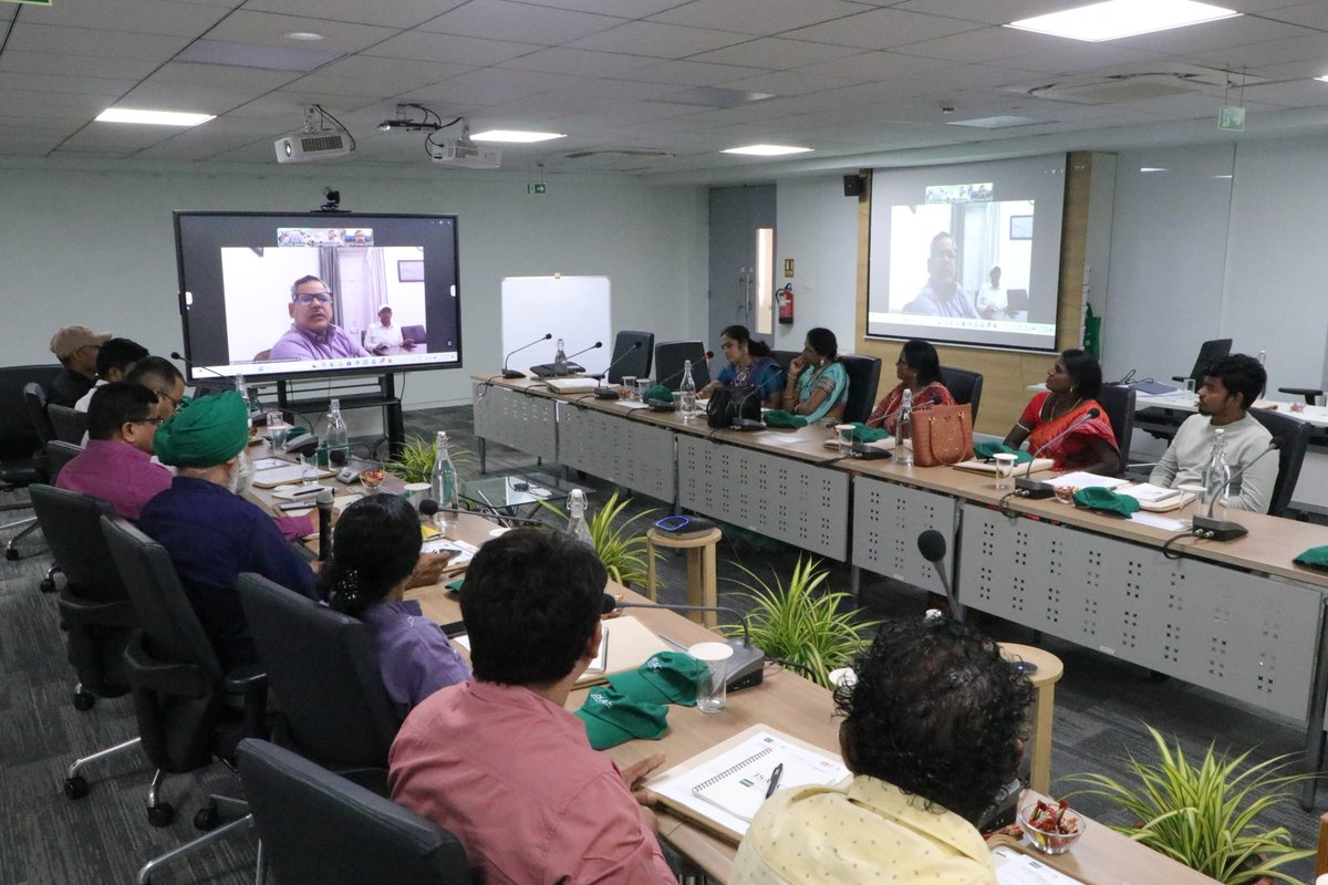 IRRI South Asia Regional Centre (ISARC) (@isarcofficial) on Twitter photo ISARC & <a href="/Cipotato/">International Potato Center</a> team up to promote sustainable mechanization in rice–potato systems!
Experts, partners, and farmers together reviewed and evaluated a game-changing prototype: a combine harvester + zero-till potato planter enabling PZTM – planting directly into rice stubble ISARC & <a href="/Cipotato/">International Potato Center</a> team up to promote sustainable mechanization in rice–potato systems!
Experts, partners, and farmers together reviewed and evaluated a game-changing prototype: a combine harvester + zero-till potato planter enabling PZTM – planting directly into rice stubble