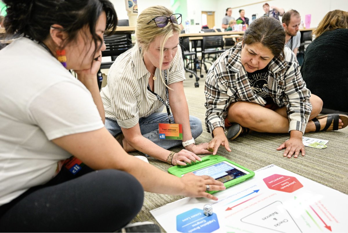 CCSUVU's tweet image. @CCSUVU's Summer 2025 update is now available! Learn about our latest work in K–12 teacher civic education, how we are preparing to celebrate America's 250th, plans for Constitution Day 2025, changes in leadership, a new summer course for undergrads, and much more:…