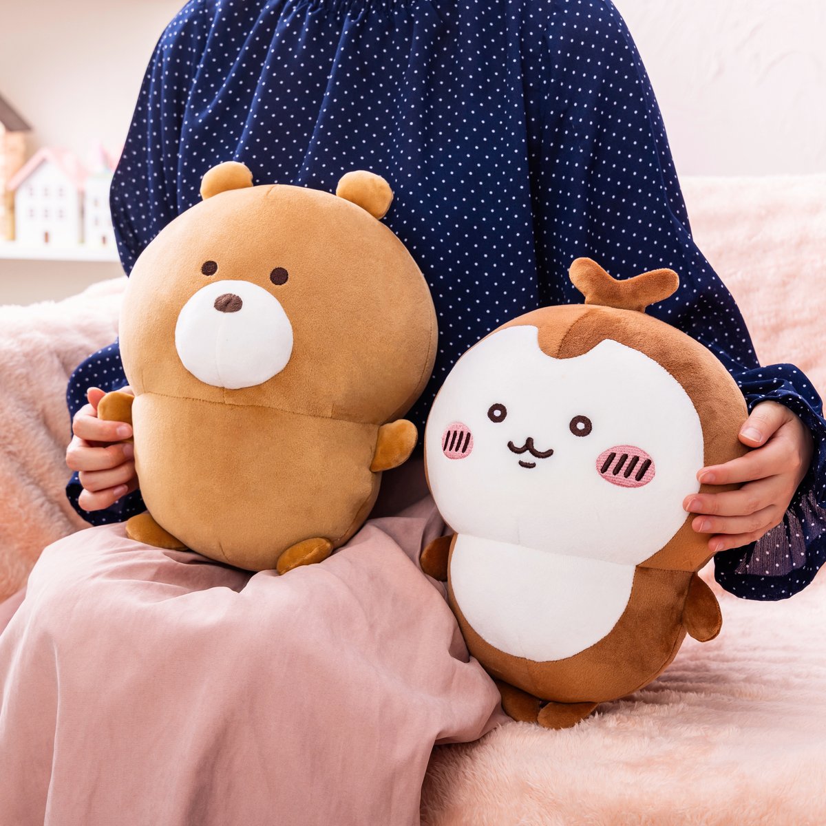 chiikawa_parkjp's tweet image. 🚩ちいかわパーク限定グッズ🚩
パーク限定アイテムをご紹介🛍️
・ふわふわくったりぬいぐるみ(全2種)
各¥2,530(税込)
・抱っこぬいぐるみクッション(全2種)
各¥3,630(税込)
#ちいかわ #ちいかわパーク