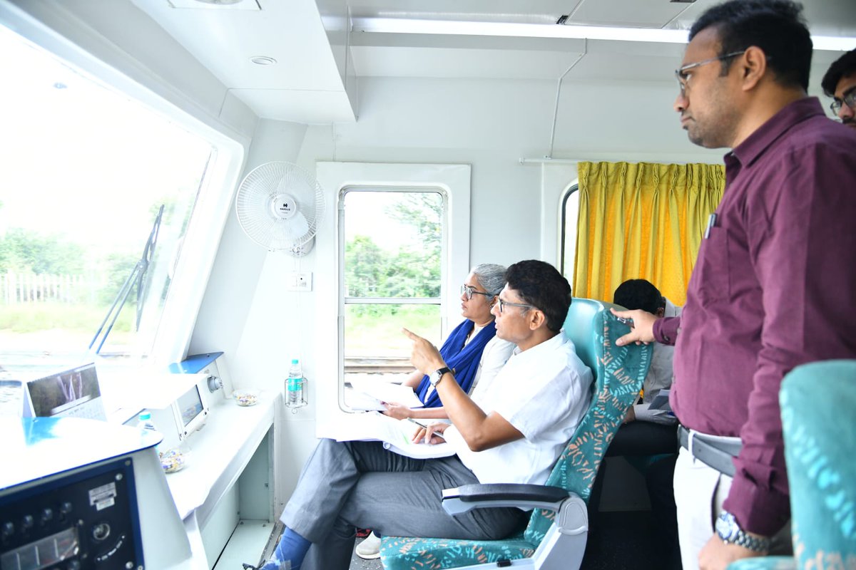 South Western Railway tweet media