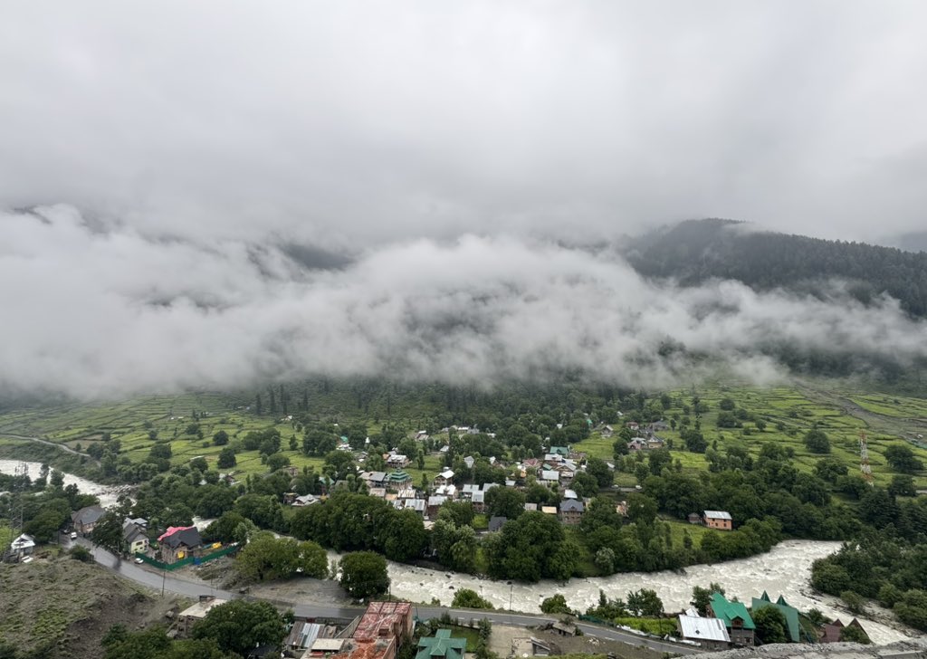 Somewhere between the clouds and the river… I found silence!