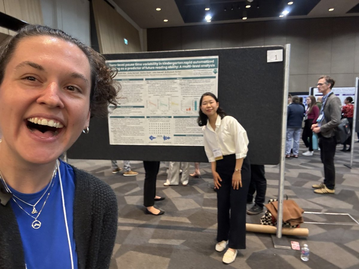 EmilyH107's tweet image. achievement unlocked: my symposium talk is on saturday, but today, i was 2nd author on not one but TWO posters across TWO universities!! it is truly just the coolest thing to get to be involved in several reading related research projects with diverse methodologies. #SSSR2025