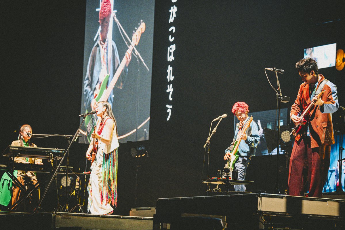 Fender_Official's tweet image. #FenderNews: 先日開催された #リョクシャカ こと #緑黄色社会 (@ryokushaka) の〈Channel Us 2025 at 東京体育館〉。Fender Newsでは、その1日目の模様を、メンバーたちが新たに導入したギター/ベースに注目しながらがレポート!
今すぐ読む⏩fendernews.jp/ryokushaka-cha…