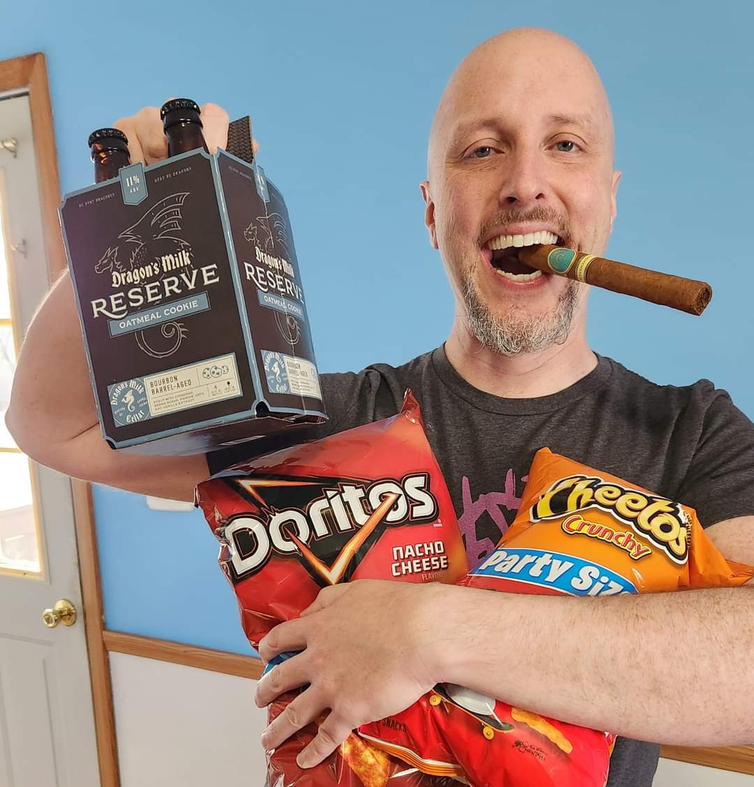 holl_horse's tweet image. shinji: oh my god I&apos;m so scared of being rejected by others that to cope I&apos;ll close myself off and won&apos;t let anyone know me

the cunning misato katsuragi: