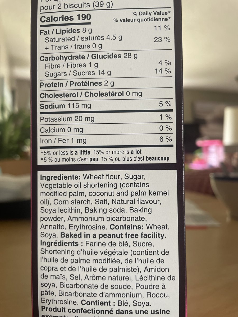 fooddyedanger's tweet image. Sometimes you have to be the bad guy and report the cookie manufacturers lying to their consumers. Erythrosine is #red3 and these cookies are absolutely a NEW product and absolutely have artificial colour. 
@InspectionCan @GovCanHealth  @CanHealthwatch @CTVCalgary #darefoods #dye