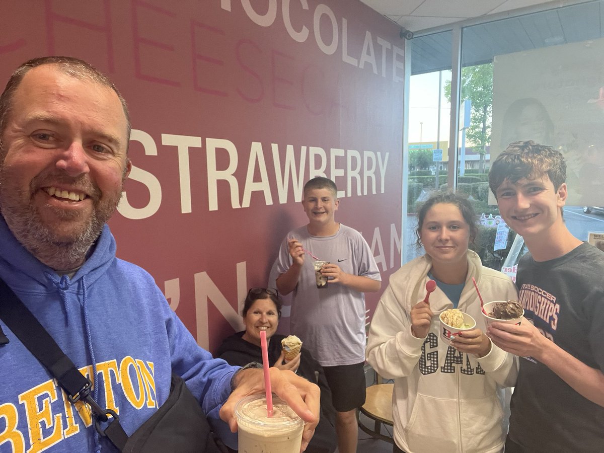 Libolt Family Vacation
Day 5- Thurs
Relax Day
Hit water park outside of Seattle. Fun filled day: Wave Pool, lazy river &amp; a few slides.  Had 80s and 90s music videos on most of the day &amp; then showed Mufasa as a pool in theater. Cool experience. Capped night off with Baskin Robins