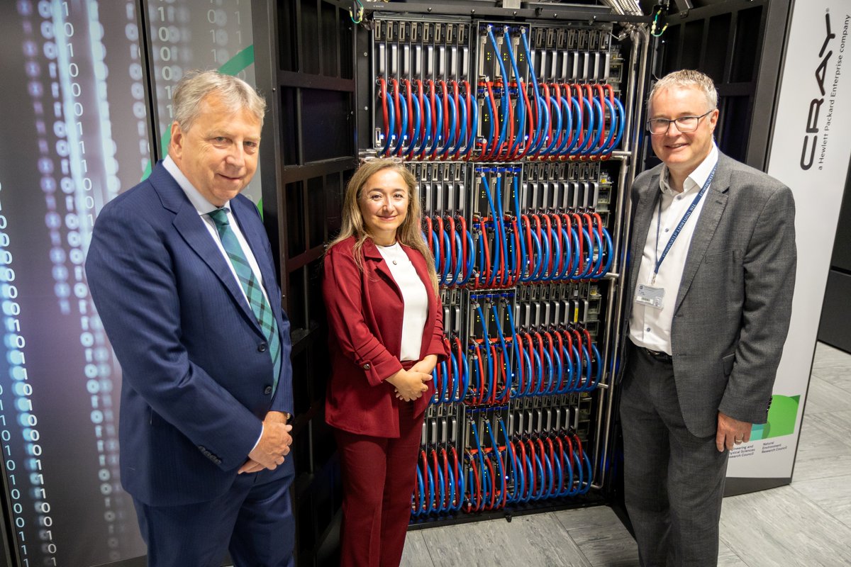 SciTechgovuk's tweet image. Edinburgh will soon host the next national supercomputer as part of the Compute Roadmap.
This means:
🏢 More jobs
💸 More investment
🔬 World leading science
@FeryalClark visited the @EPCCed where it will be based.