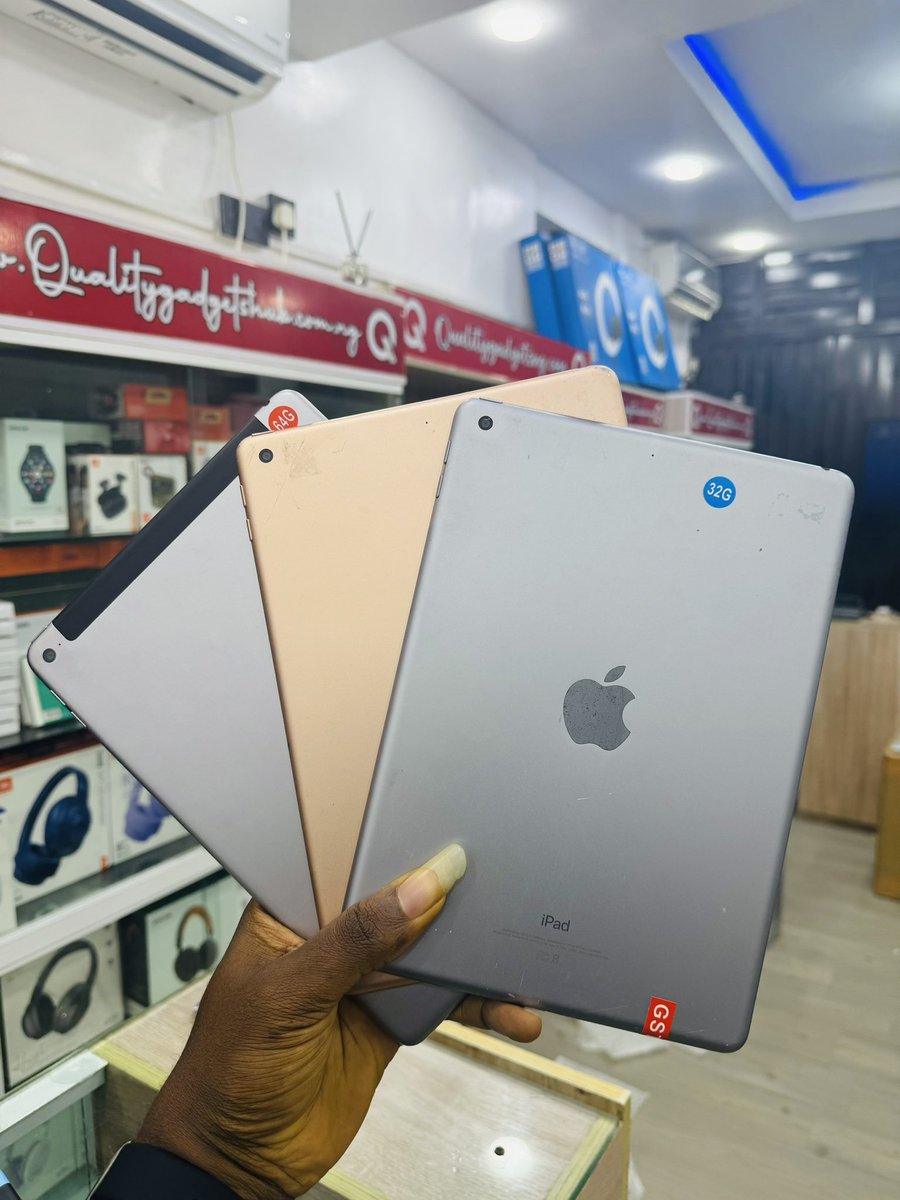QualityGadgets_'s tweet image. Premium Used Apple iPad 6th Generation 

32gb | WiFi | 9.7 inches 

Price: ₦145,000 

🛒 Send a DM or 

📞 08169698791 | 💬 08076460107