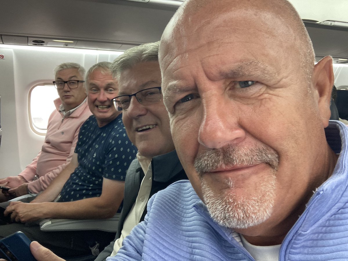 Belfast bound en route to Portrush for a weekend at The Open🏌🏽‍♂️🍻👌