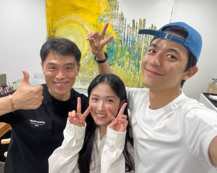 hyeyoonfeeds's tweet image. ahnhyukmo_acting instagram story update with #KimHyeyoon and lomon 🤍