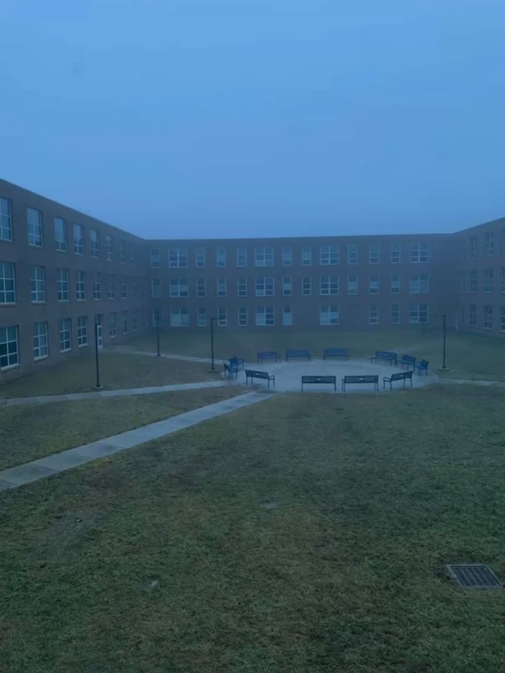 Liminal Space (@liminal_s) on Twitter photo 