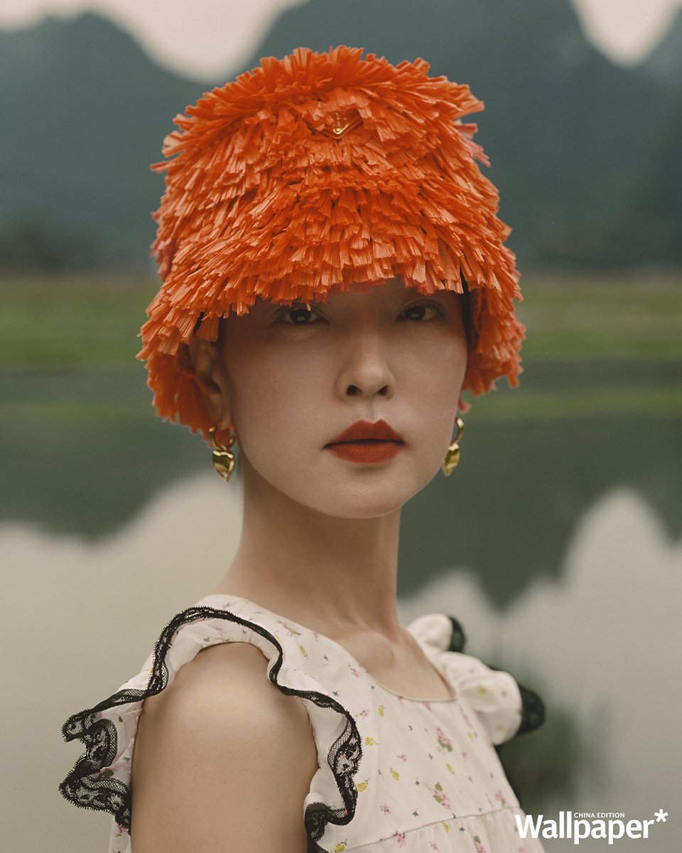 Prada's tweet image. Du Juan wears Prada Days of Summer Collection in a recent issue of Wallpaper China. The editorial was photographed by Leslie Zhang and styled by Monica Mong.
#PradaEditorials