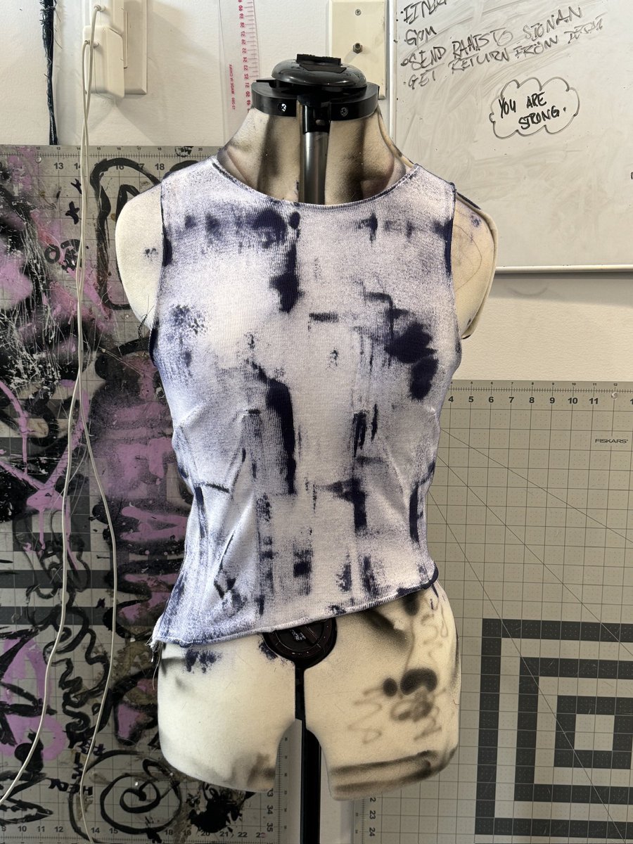 teenhearthrobb's tweet image. I love making things