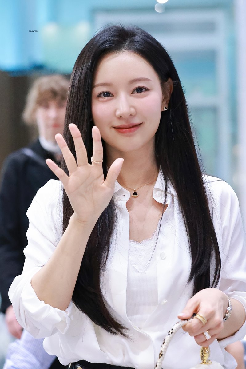 TOWON_1019's tweet image. 250716 ππ»λ무 λ³΄κ³ μΆμ΄
#KimJiwon #κΉμ§μ