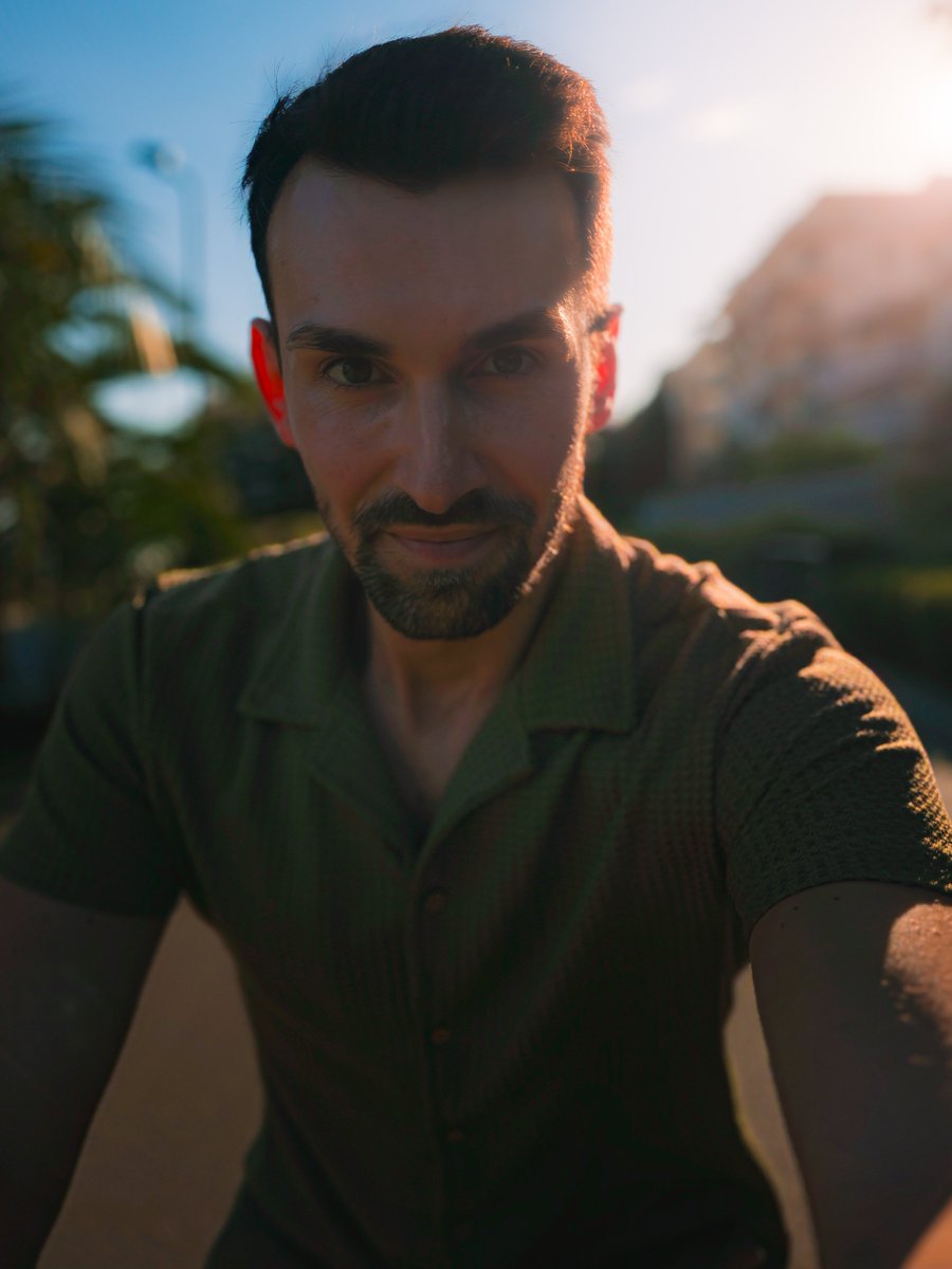 GiglioMattia's tweet image. Being able to edit pictures while still riding a bike it's crazy. This tells you how easy lightroom mobile is.
24mp mode expertraw
Samsung Galaxy S25 Ultra Edited In Lightroom #ShotOnSnapdragon #withGalaxy