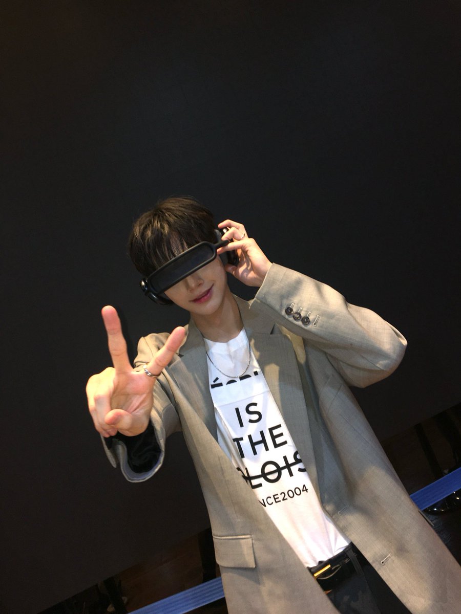 CYE_MEMBERS7's tweet image. 삐빅-삐삐빅-삐삐-삐비비빅-클 -로-저-🤍
#김성민 #KIMSUNGMIN
#CLOSEYOUREYES #클로즈유어아이즈
#클유아 #CYE