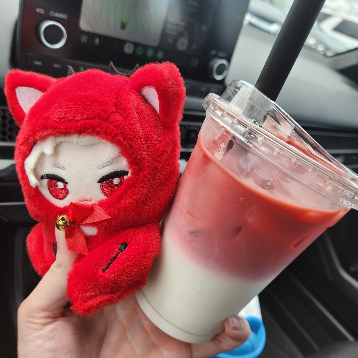 Mochi_with_Buns's tweet image. Baby man has no clue he&apos;s going on a road trip tomorrow!