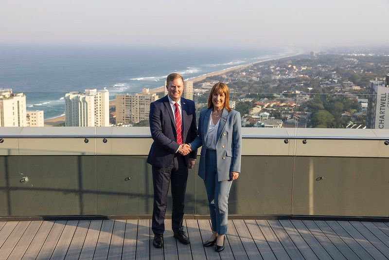 DeanMacpherson's tweet image. Yesterday afternoon in Durban, I had the honour of announcing a historic infrastructure partnership with UK Chancellor of the Exchequer, Rachel Reeves. 🇿🇦🇬🇧
The partnership will see the UK support the department in:
•Capacitating our Strategic and Special Delivery Unit (SSDU);…