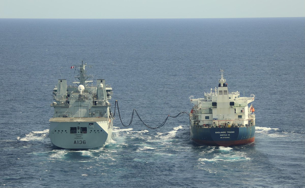 COMUKCSG's tweet image. US Tanker MT Badlands Trader conducted a RAS with @RFATidespring during #TalismanSabre25, transferring 6,000 cubic meters of fuel - enough to fill around 120,000 family cars! โฝ๏ธ๐
Sustaining endurance at sea. UK #CSG25 is mission ready.
๐ฌ๐ง๐บ๐ธ
#OpHighmast #TS25